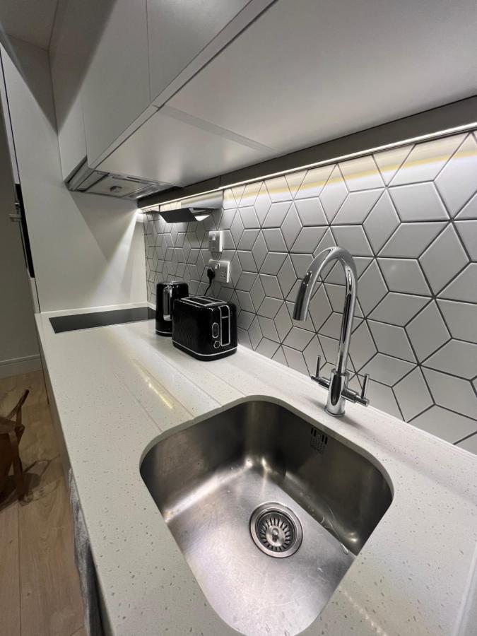 Aeropartment & Aerotel, London Heathrow Airport, Terminal 4, Ev Stations & Cheap Parking On Site! Hillingdon Eksteriør bilde